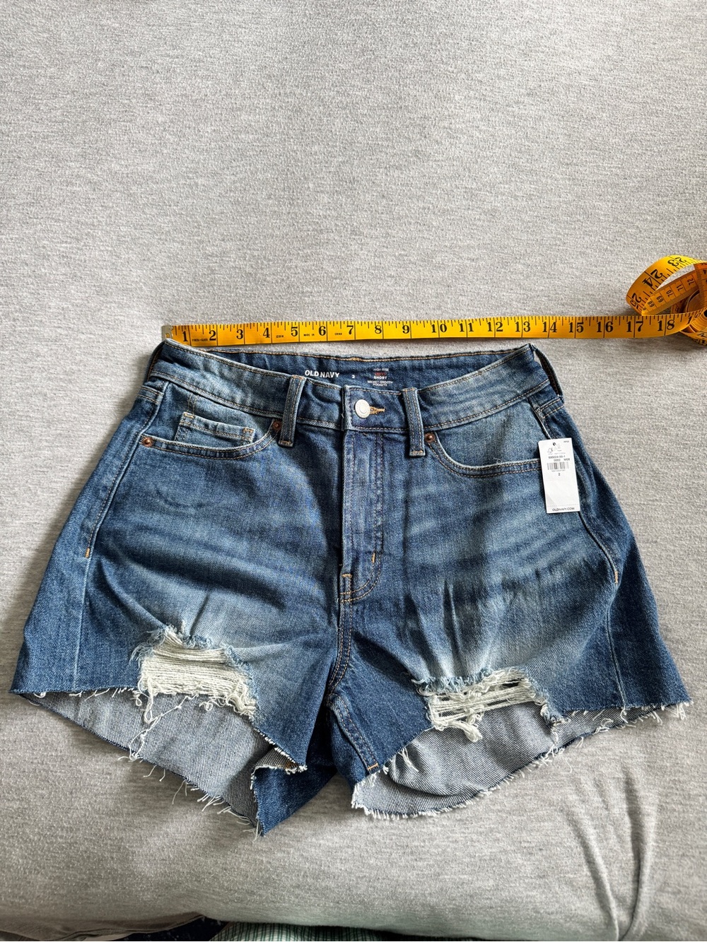 Old Navy CURVY Distressed Denim Shorts